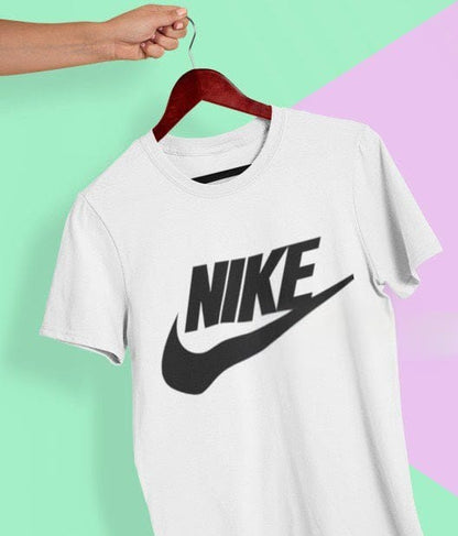 NIKE white T-Shirt